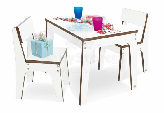 Pinolino Juno Art.203874 Bērnu mēbeles komplekts no bērzes masīva galdiņš un 2 krēsliņi