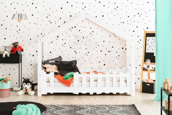 Adeko Furniture Selo B Art.SeloB-70140 White Bērnu gulta mājas formā no dabīgas priedes  140x70cm