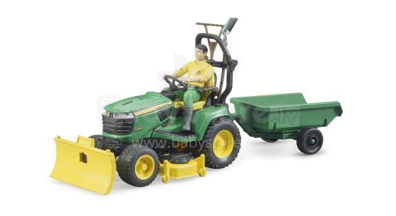 BRUDER John Deere Zāles traktors ar piekabi un dārznieku, 62104
