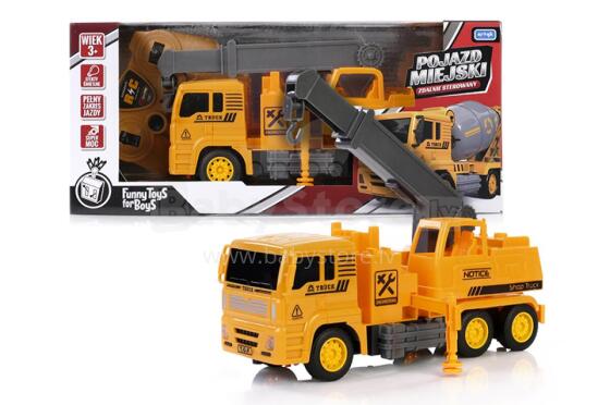 ARTICLE 131776 Remote-controlled city crane vehicle