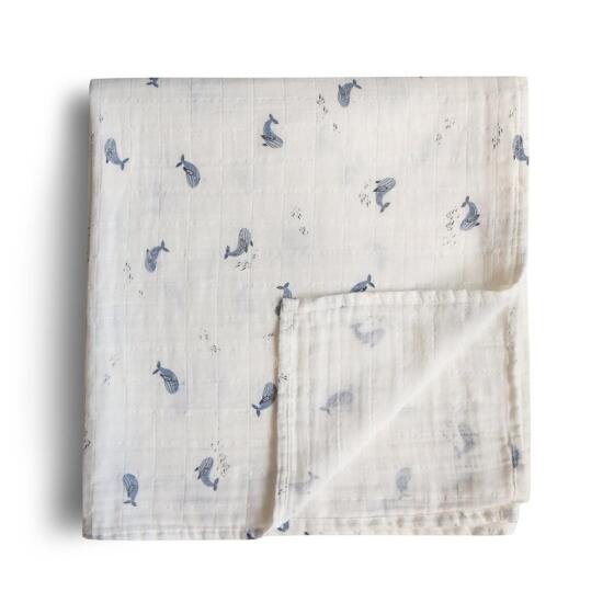 Mushie Muslin Swaddle Art.2200553 Whales Augstākās kvalitātes muslina  autiņš  (120 cm x 120  cm)