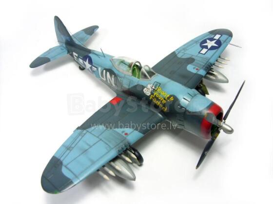 Revell plastmasas modelis P-47 M Thunderbolt 1:72