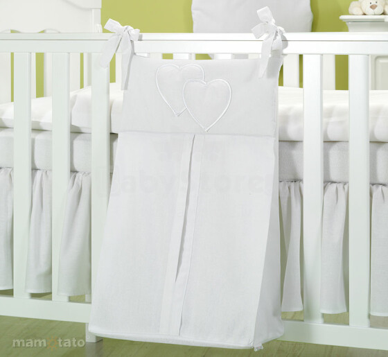 „Mamo Tato“ širdies plk. Baltas audinių krepšys sauskelnėms lovelei (38x62 cm)