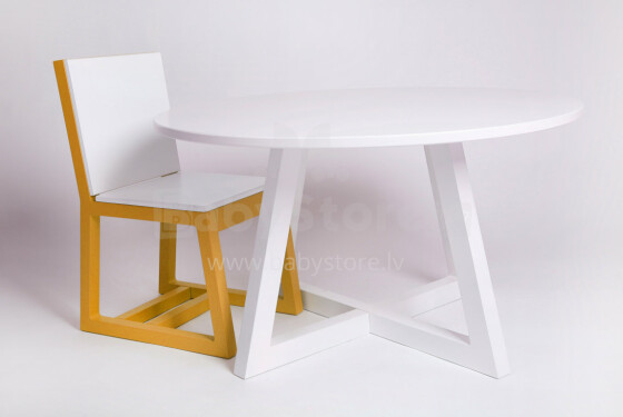 „Tilibs“ ir „Lacis“ menas. BK1 Medinė kėdė (spalva: geltona)
