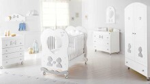 Baby Expert Bagnetto Cuore di Mamma White Art.100786  Комод с ванночкой и пеленальной поверхностью с кристаллами Swarovski