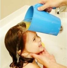 BabyOno Art. 242 Light Blue Goblet for hair washing