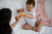 Chicco Fresh&Relax Monkey Art.103601 Прорезыватель  для зубов c охлаждающим эффектом ,1 шт