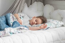 La Millou Bed Pillow FLY ME TO THE MOON SKY Высококачественная детская подушка (40x60 см)