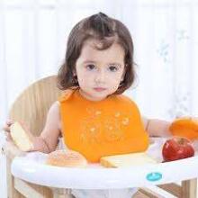 TLC Baby Bib Art.112457 Priekšautiņš silikona ar kabatiņu un mantiņam