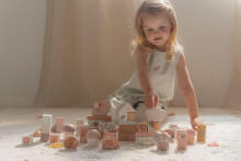 Little Dutch Buildings Blocks Art.7345 Fairy Garden  Деревянные кубики в ведёрке