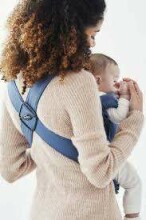 BABYBJÖRN Baby Carrier Mini, Cotton, Black Ķengursoma aktīviem vecākiem gariem pārgājieniem no  3,2 līdz 11 kg