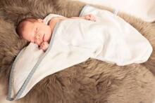 Lullalove Swaddle Blanket Art.118800 Ecru  Mīkstā kokvilnas sedziņa (plediņš) 100x110cm