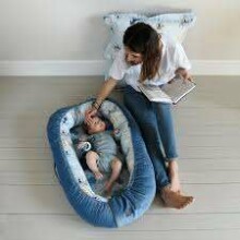 Voksi®  Baby Nest Premium Art.11008156 Light Grey Flying Ligzdiņa - kokons jaundzimušajiem Babynest