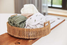 La bebe™ Muslin Mouth Cloth Stripe & Olive Leaf Green GOTS Art.537-848-66094 - Augstākās kvalitātes muslina autiņš sejai, 1 gb. ( 31x31 cm)