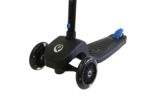 QPlay Future Led Light  Art.130018 Blue Aukštos kokybės vaikiškas motoroleris su šviesos efektais