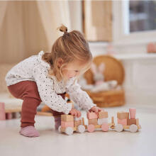 Jollein Wooden Train Art.117-001-66021 Pink Koka vilciens ar noņemamām figūrām - klučiem