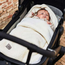 Jollein Comfortbag Carrier Cream White  Art. 025-811-66060 Autokrēsla konverts