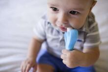 BabyMix Toothbrush Banana Art.43668 Yellow