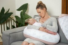 Doomoo Buddy Art.246922 Spring Pink Многофункциональная подушка для беременных и кормящих