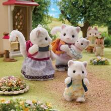 Sylvanian Families Семья снежных леопардов – лыжный набор Art.5814