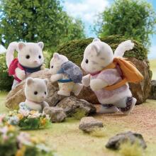 Sylvanian Families Семья снежных леопардов – лыжный набор Art.5814