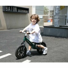 Aga Design QPLAY RACER Art.20516  Green Детский велосипед - бегунок с металлической рамой и надувными колёсами