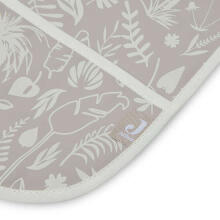 Jollein Waterproof Bib Art.029-869-66074 Botanical Nougat Bērnu lacīte / priekšautiņš  ūdensnecaurlaidīgs ar piedurknēm