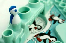 Ikonka Art.KX8564 Family game penguin race ice chinoiserie
