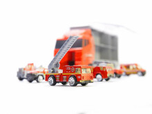 Ikonka Art.KX6681_1 Transporter truck TIR launcher + metal cars fire brigade