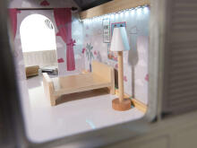 Ikonka Art.KX6201 MDF wooden dolls' house + furniture 78cm black LED