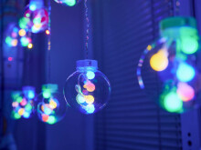Ikonka Art.KX5245_1 LED curtain lights hanging balls 3m 108LED multicolour