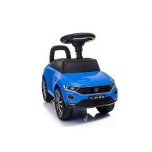 Toma Volkswagen T-Roc Art.650 Blue Bērnu stumjamā mašīna