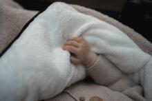 Makaszka Alpaca Footmuff Art.155336 Dusty Pink Мягкий конверт/спальный мешок в коляску