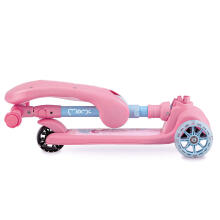 MoMi KIURU Art.HUBA00034 Pink Bērnu trīsriteņu skūteris