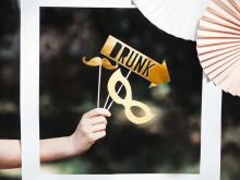Ikonka Art.KX4563 Foto rekvizīti Svinēsim zelta fotostūrītis 8 elementi