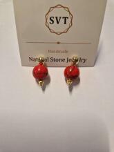 La bebe™ Jewelry Natural Stone Earrings Nerūsējoša tērauda auskari ar sarkano hovlītu