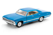 KINSMART Miniatūrais modelis - 1967 Chevrolet Impala, izmērs 1:43
