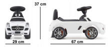 Mercedes SLS uzbraucamie gājēji