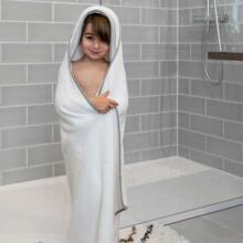 Doomoo dvielis ar kapuci Dry and Play, White
