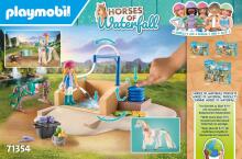 PLAYMOBIL WORLD OF HORSES  мойка с Изабеллой и Лионессой 71354