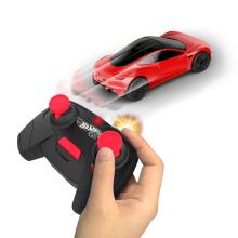 Hot Wheels kaugjuhtimispuldiga Tesla Roadster