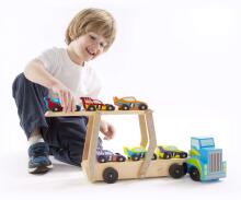 Melissa&Doug Race Car Carrier Art.12759 Koka treilers ar mašīnām