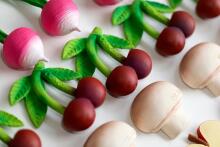 Oil Carol Teether Toy Art.227788 Cherry Teether (natural rubber)