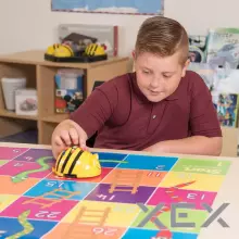TTS Bee Bot  Art. IT10080B  Programmable Mini Robot/Bees Kit with Charger