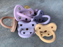 Hevea Natural Rubber Pacifier Round Art.239428 Milky White/Grey Anatomiskā/ortopēdiskā lateksa māneklītis 3-36 mēn,2 gab