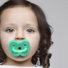 Hevea Natural Rubber Pacifier Round Art.239428 Milky White/Grey Anatomiskā/ortopēdiskā lateksa māneklītis 3-36 mēn,2 gab