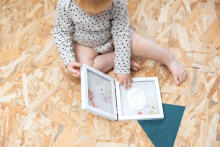Tiny Love Simple Frame Art.244158 komplekts mazuļa pēdiņas vai rociņas nospieduma izveidošanai