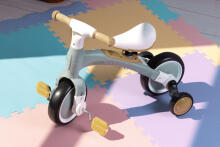 Līdzsvara velosipēds ar pedāļiem - apmācības sānu riteņi 3in1 zaļš ECOTOYS