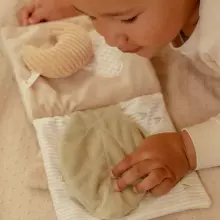 Little Dutch Soft Book Art.8407 Natural Newborn Mīksta grāmatiņa