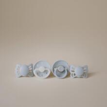 Frigg Pacifiers 4-pack Round Latex/Silicone Art.101928 Sage Apaļš māneklītis (knupītis) no 100% naturāla kaučuka/silikona no 0-6 mēn. (4 gb.)